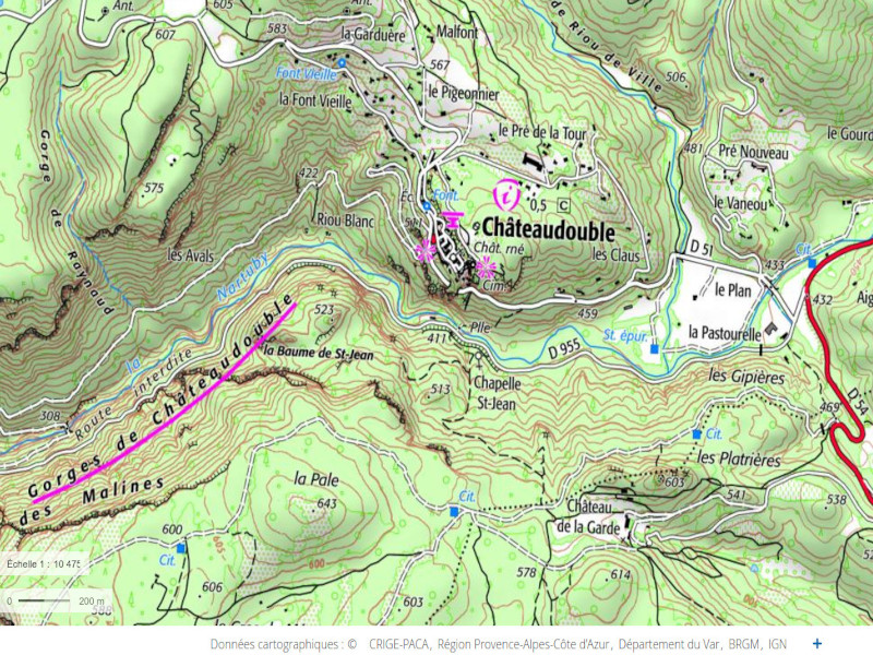 Accès  Châteaudouble (extrait de la carte topographique au 1/25 000 (IGN)
